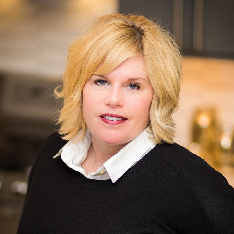 Kathy Miller headshot