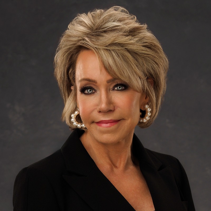Trish Nash headshot